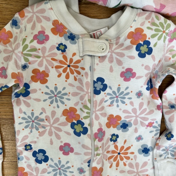 Lot of 4 Hanna Andersson Organic Cotton Pajamas - Picture 2 of 7